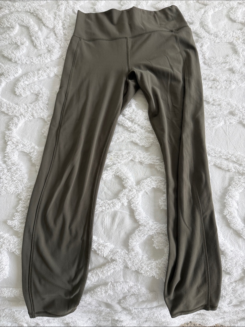 Vuori Studio Leggings - Oregano- Small